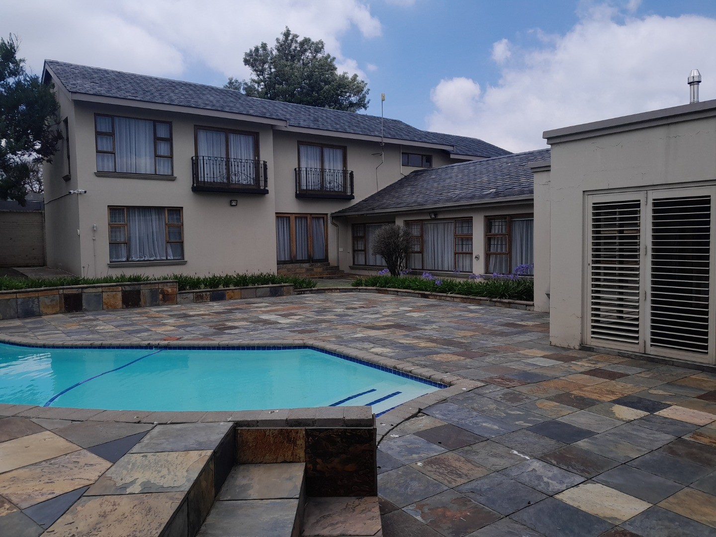 House For Sale in Oakdene