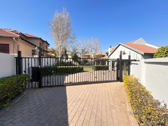 House For Sale in Amberfield Ridge, Amberfield, Centurion
