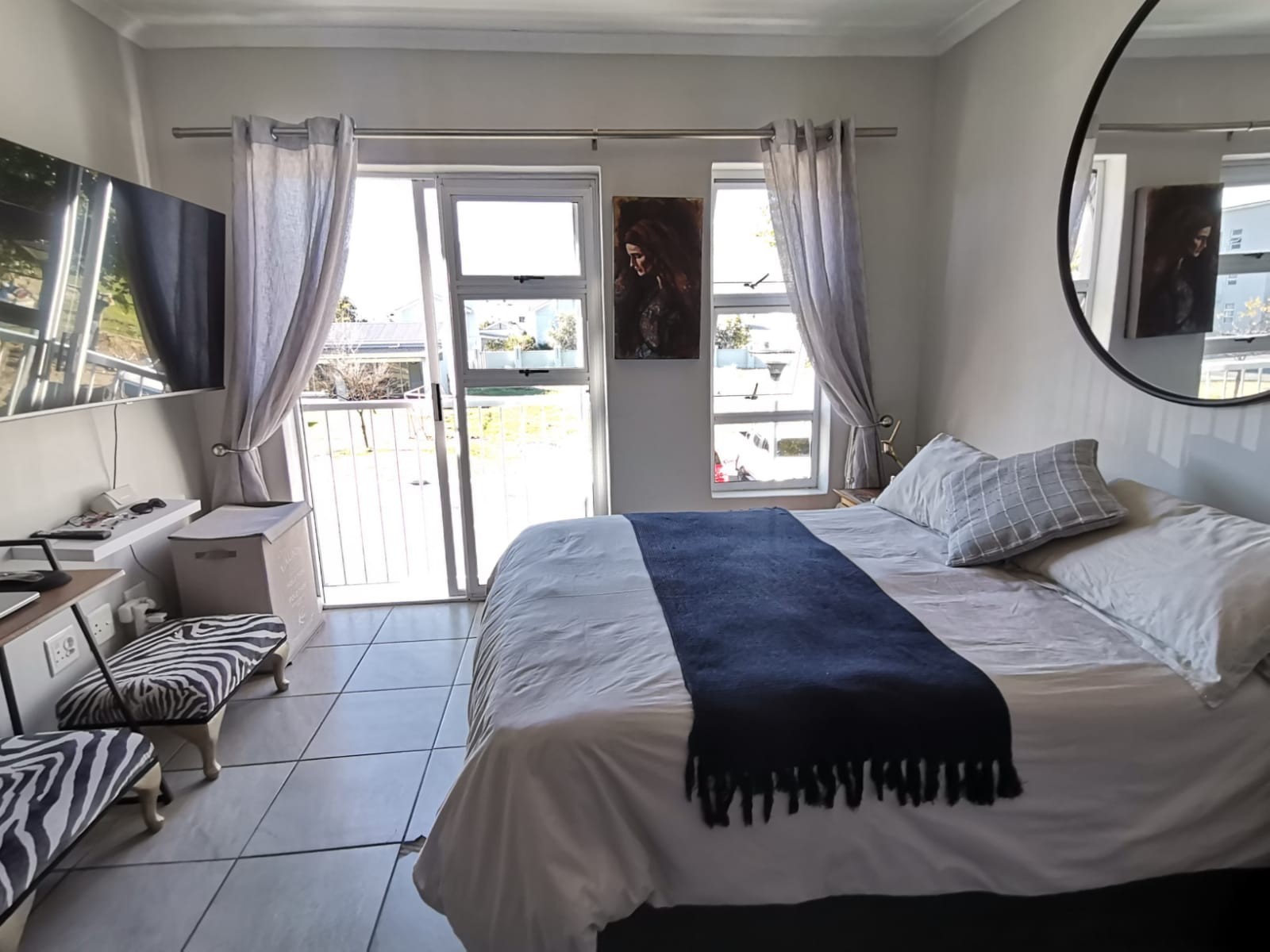 Bachelor Apartment Under Offer in La Vie Estate, Paarl