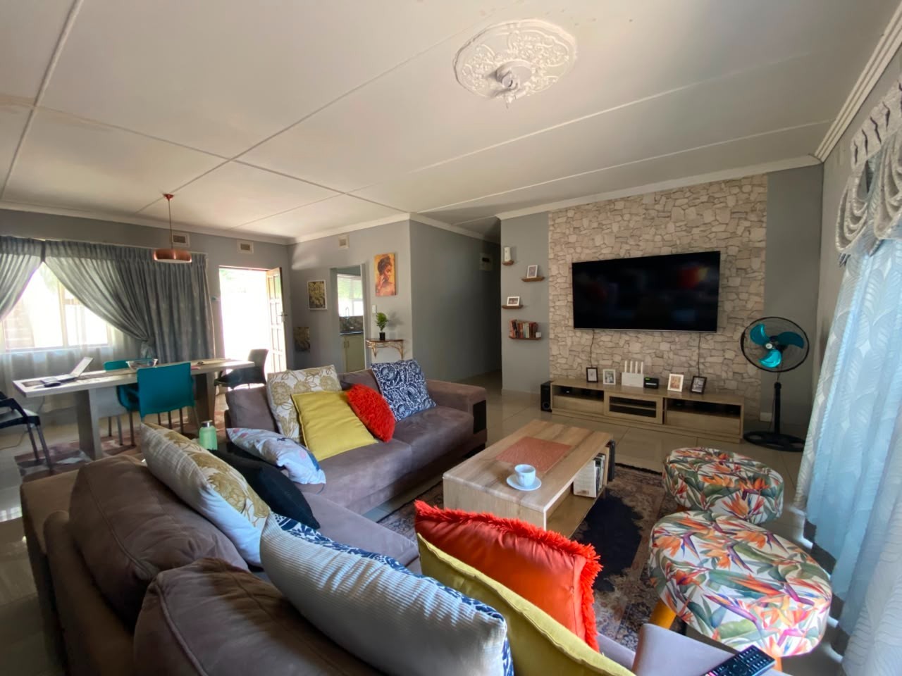 Spacious 3 Bedroom Family Home with Income-Generating Cottage for Sale in Bellair - Only R900,000