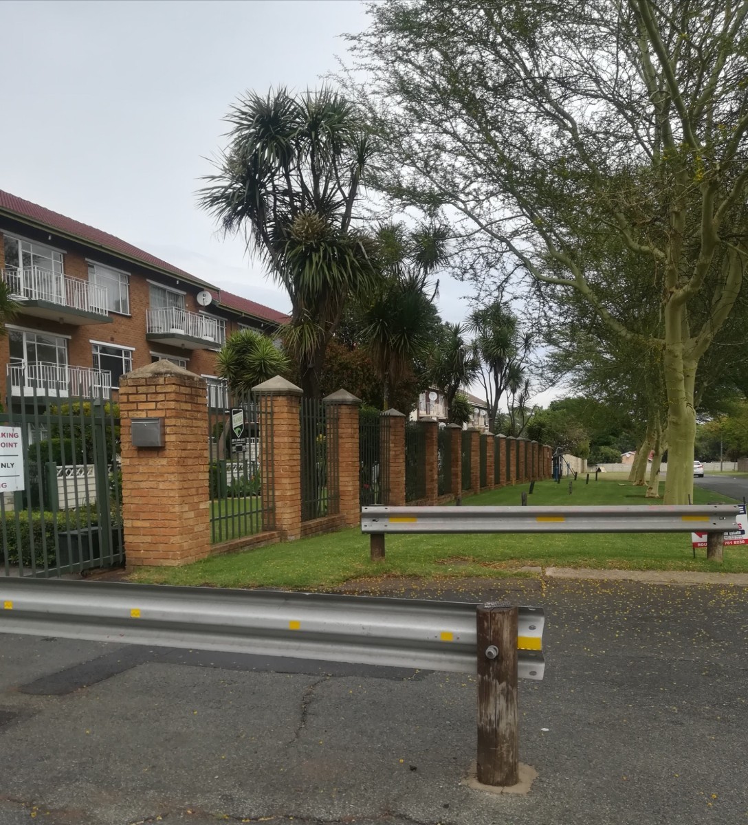 Apartment for Sale in the Boomed off Area of Croydon