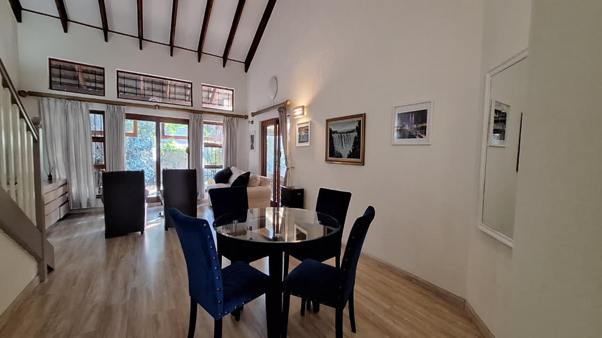 4 Bedroom Apartment for Sale R2 100 000.00