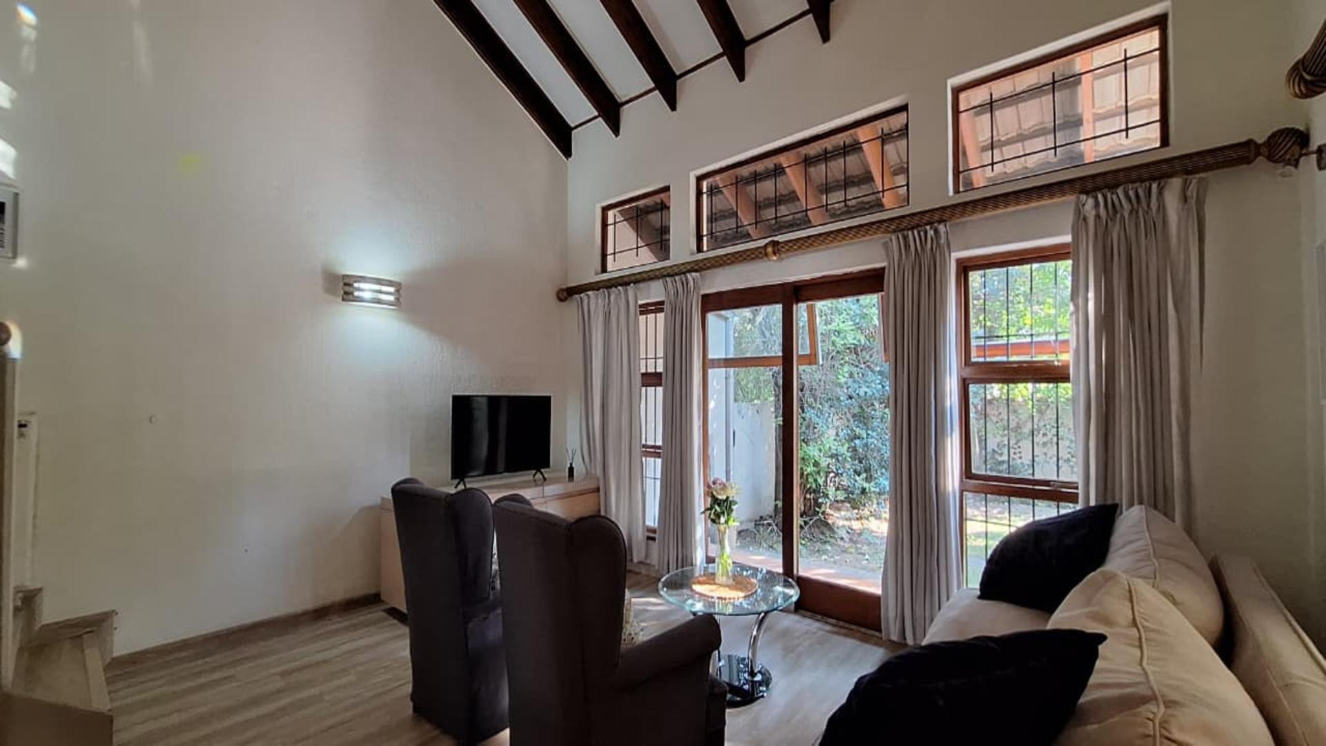 4 Bedroom Apartment for Sale R2 100 000.00