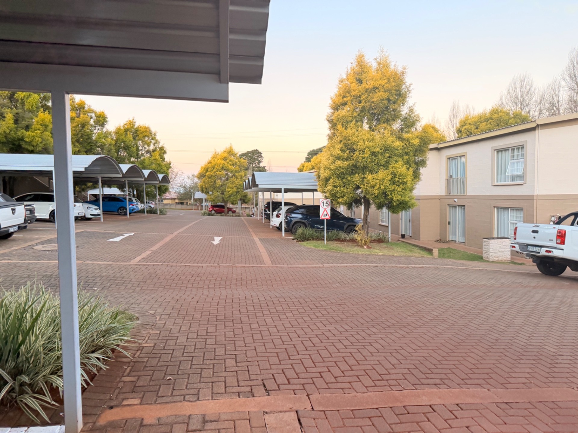 Apartment For Sale in Sunnyridge, Newcastle, KwaZulu Natal