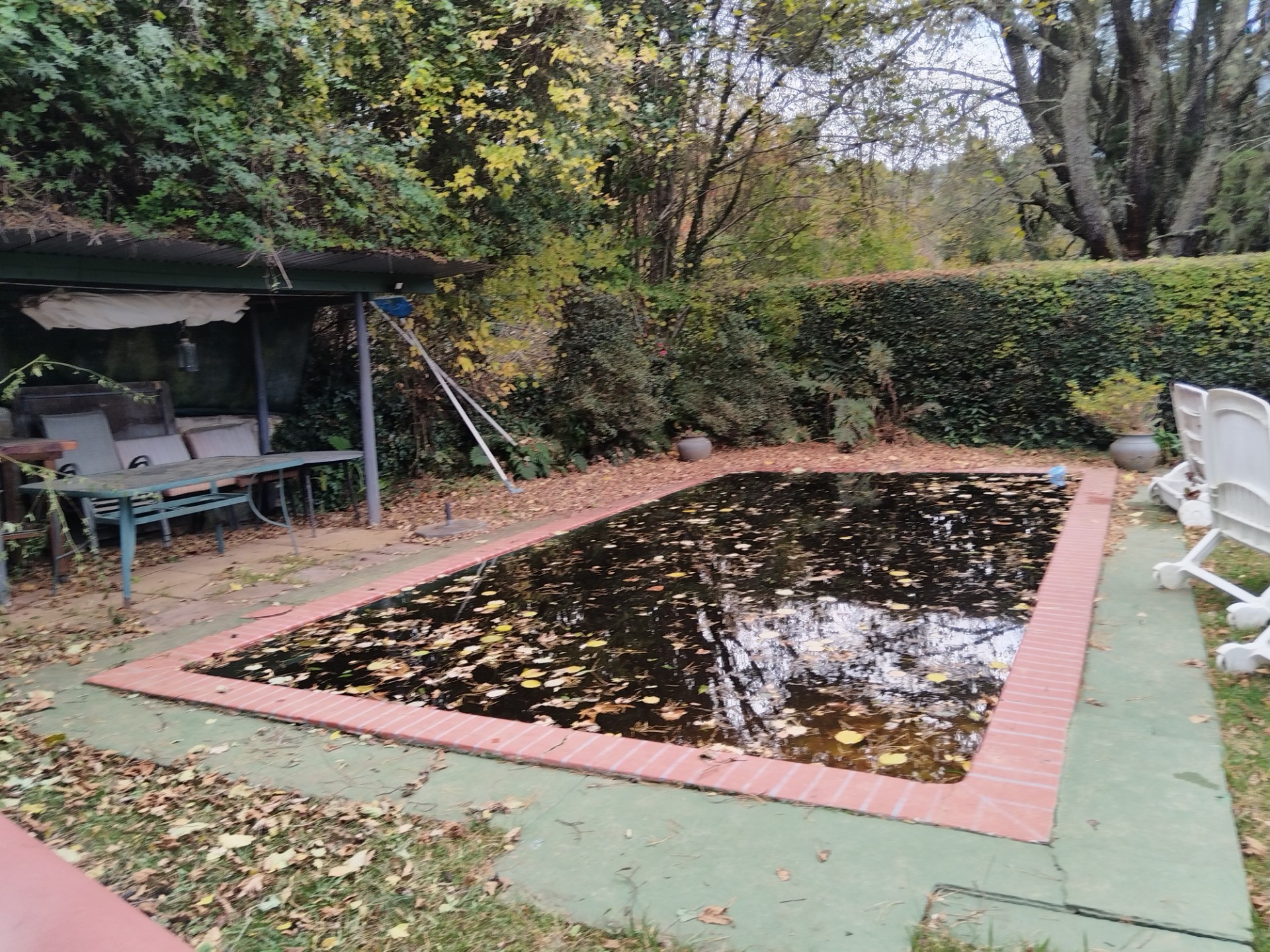 HOGSBACK HOME FOR SALE WITH MAGICAL GARDEN