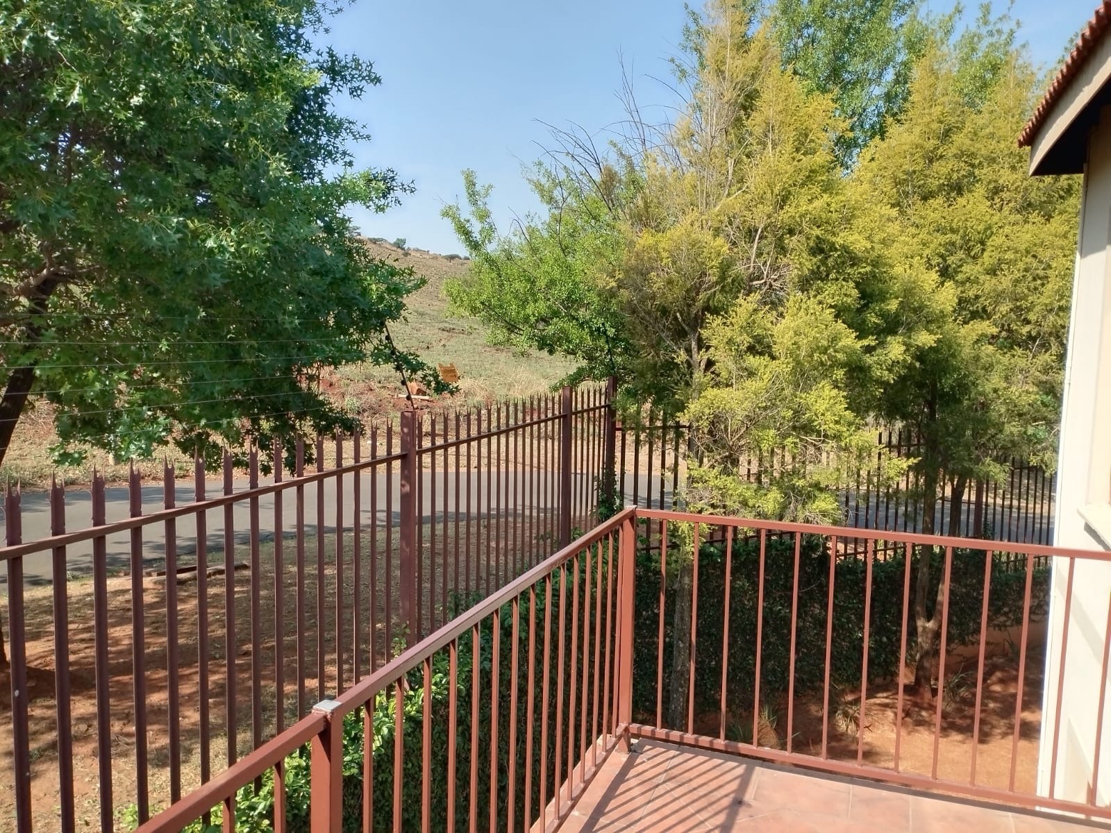 Apartment For Sale in Sunnyridge, Newcastle, KwaZulu Natal