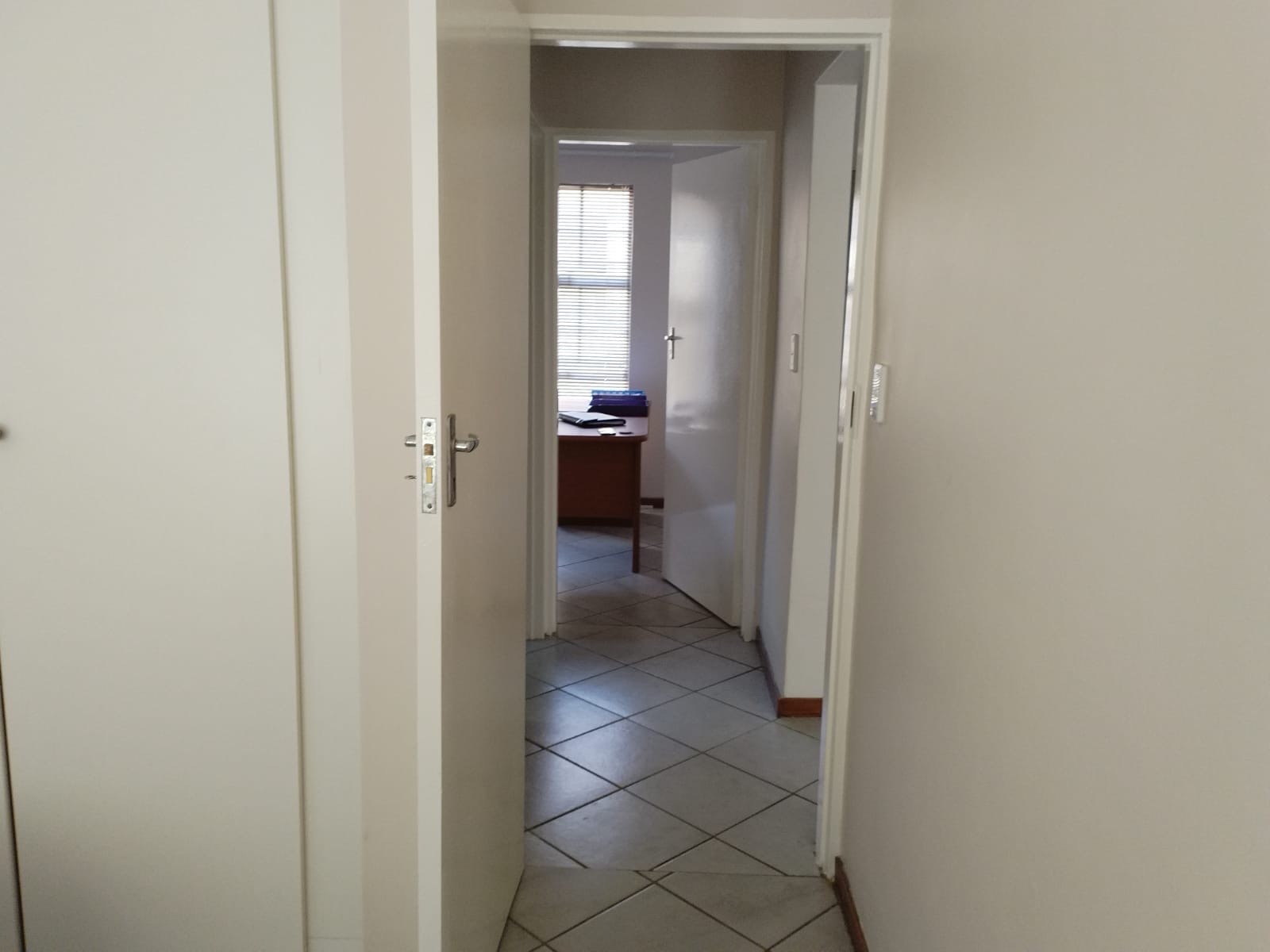 Apartment For Sale in Sunnyridge, Newcastle, KwaZulu Natal