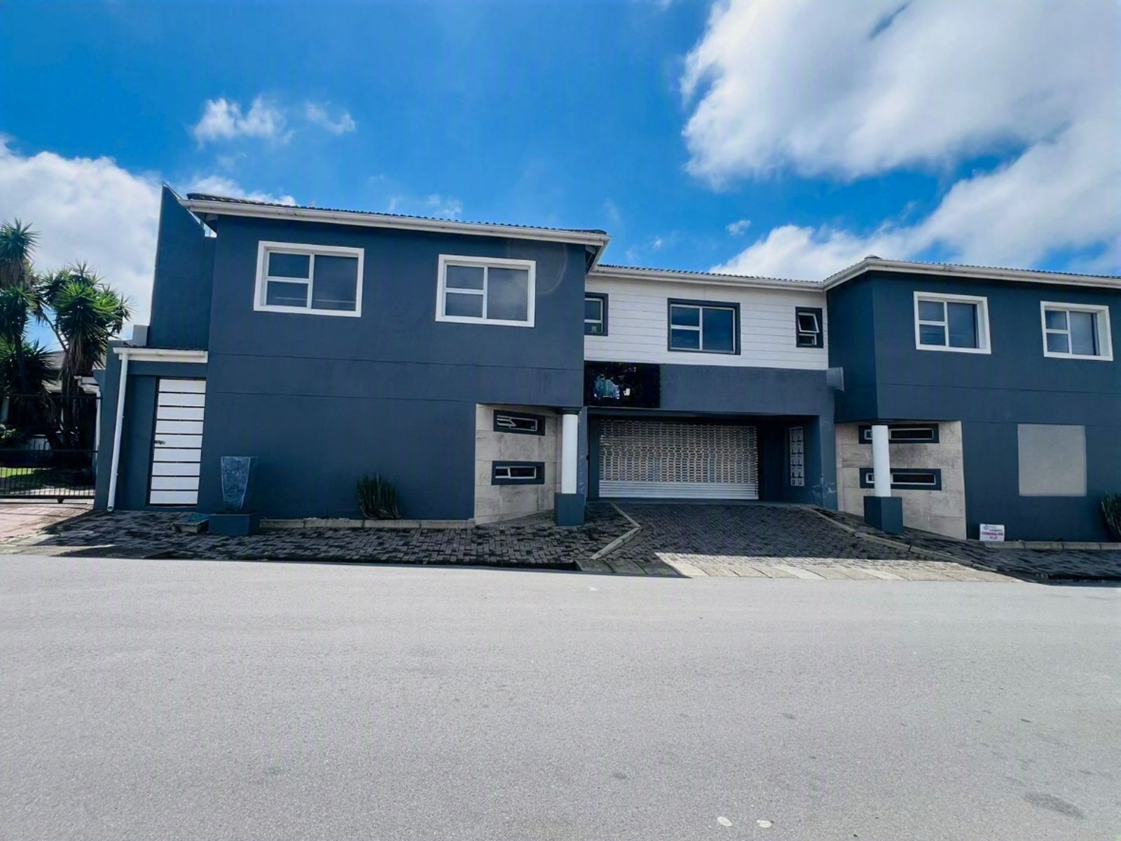 Prime Commercial Investment Opportunity in Quiet Cambridge Location