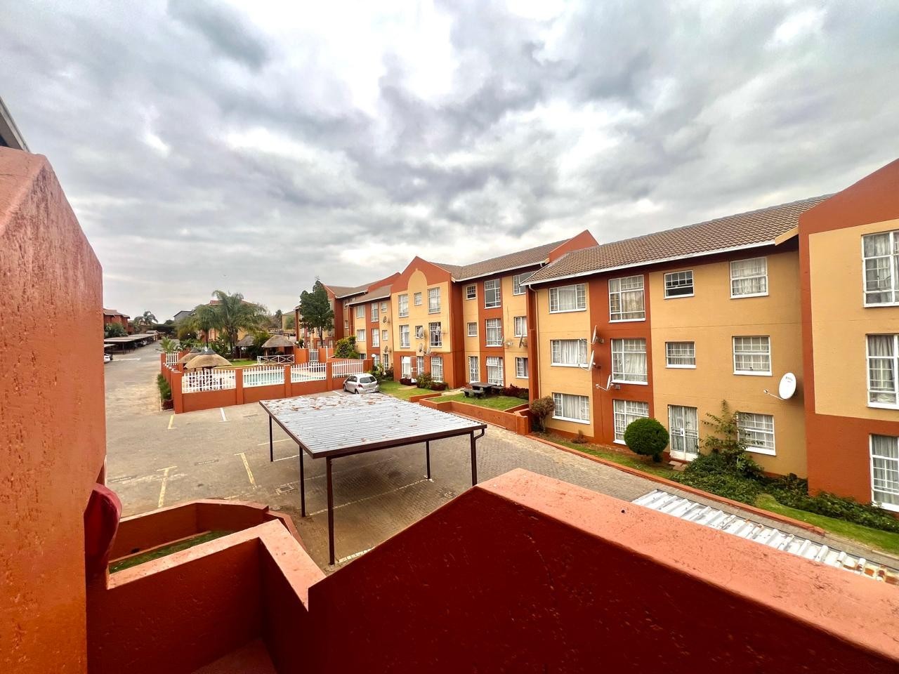 3 Bed 1.5 Bath Apartment For Sale in Weltevreden Park, Roodepoort