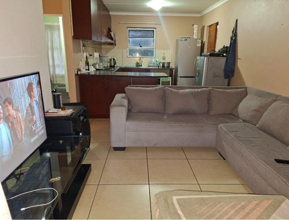 Apartment for sale in Buh Rein Estate, Kraaifontein, 34, Barwick Village, 10 Buhrein Drive, Buh Rein Estate, Kraaifontein, Western Cape, 51 m²