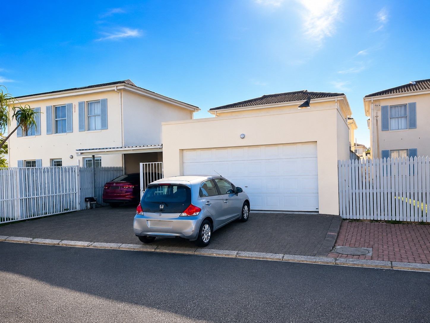 Townhouse at The Hamptons For Sale in Parklands, Blouberg