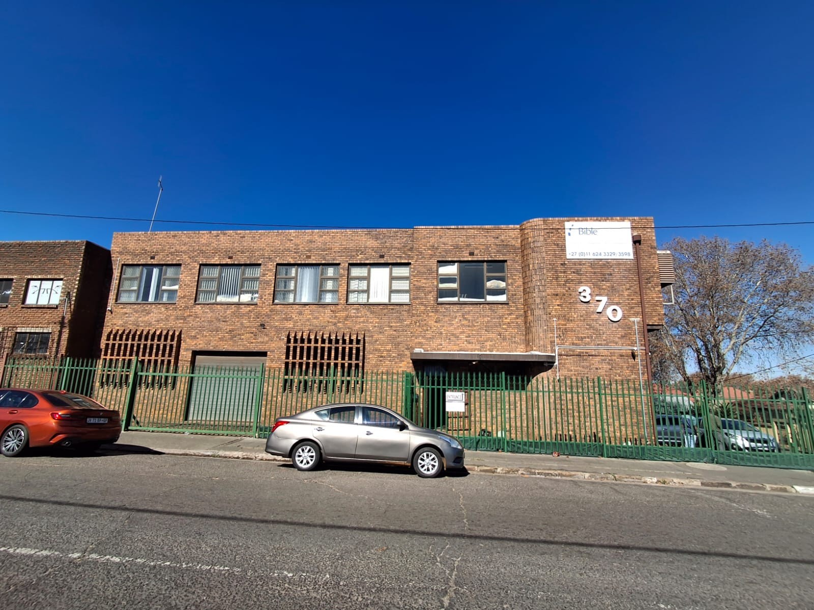 Commercial Office with large basement for Sale in Jeppestown, Johannesburg