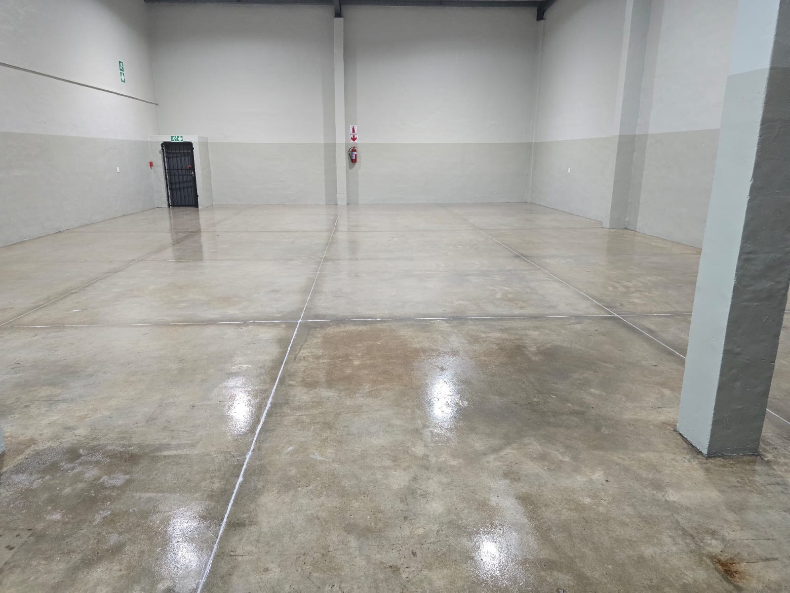 Warehouse for rent in Riverhorse Valley, Durban, KwaZulu Natal, 379 m²