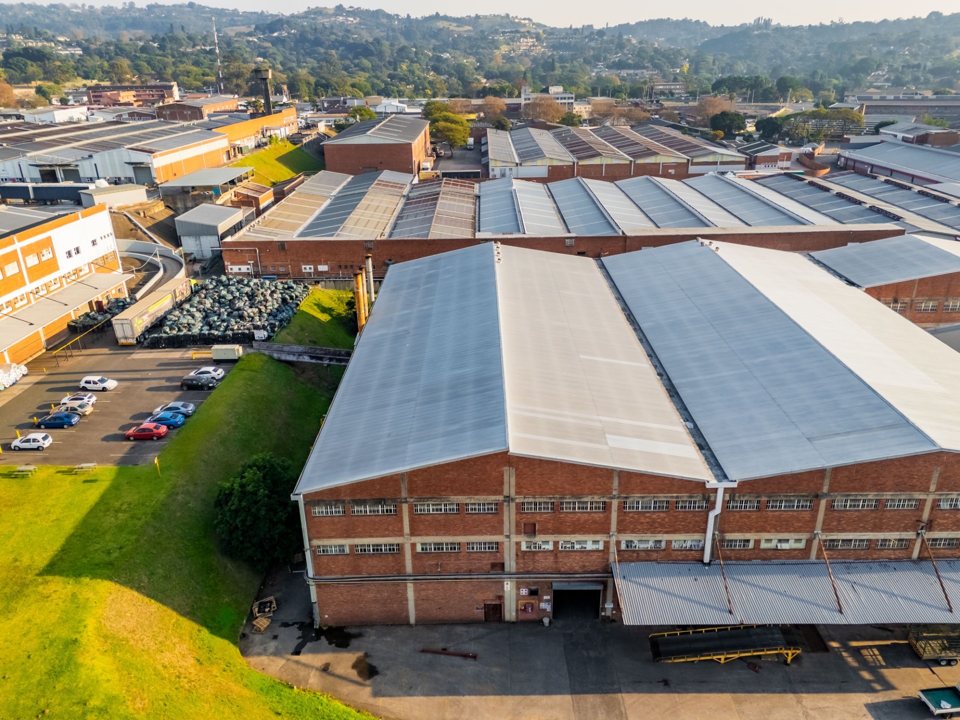 Warehouse For Sale in New Germany, Pinetown, KwaZulu Natal