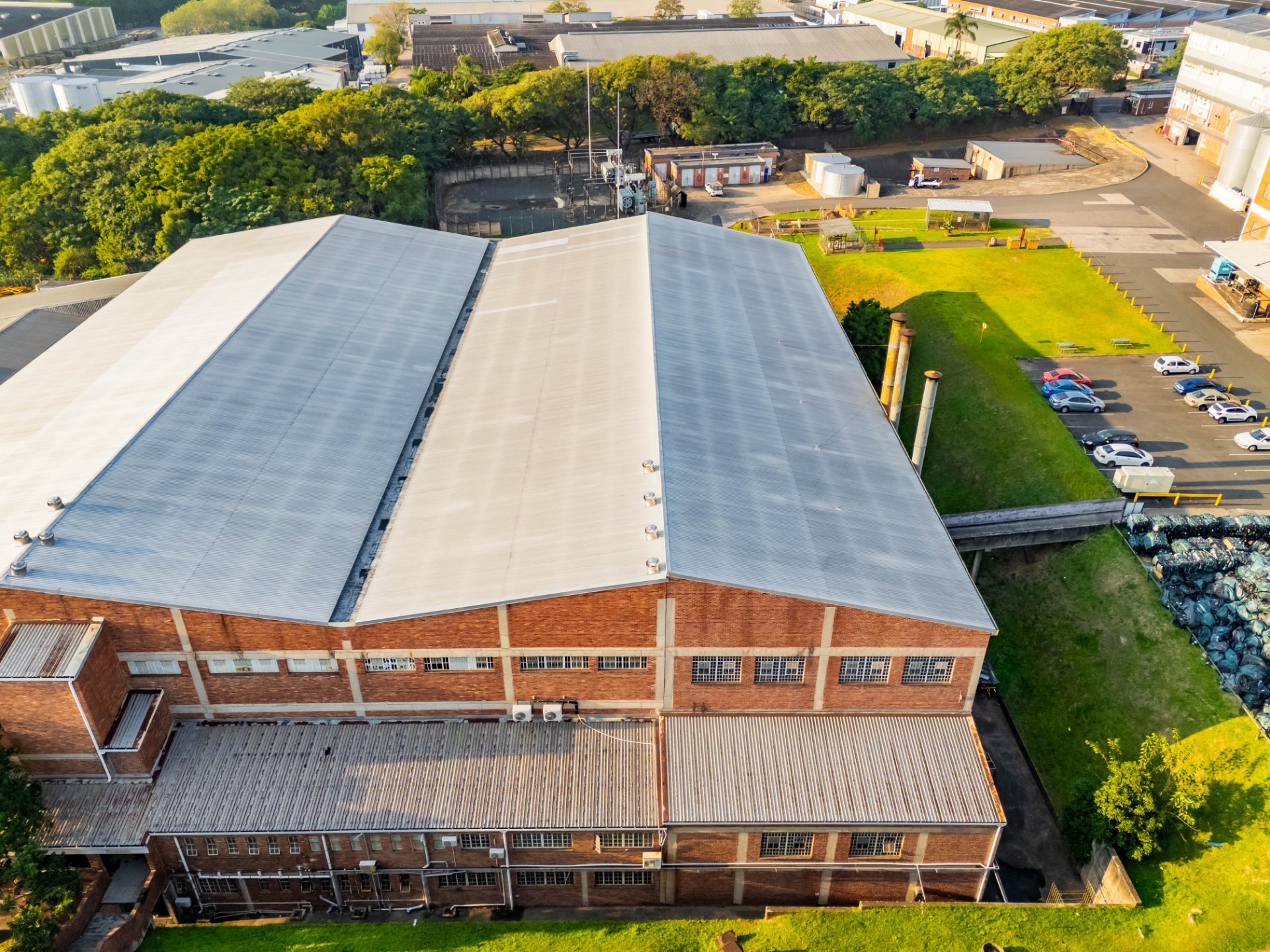 Warehouse For Sale in New Germany, Pinetown, KwaZulu Natal