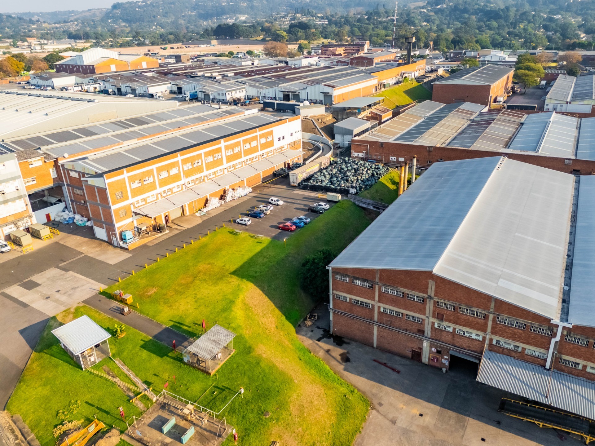 Warehouse For Sale in New Germany, Pinetown, KwaZulu Natal