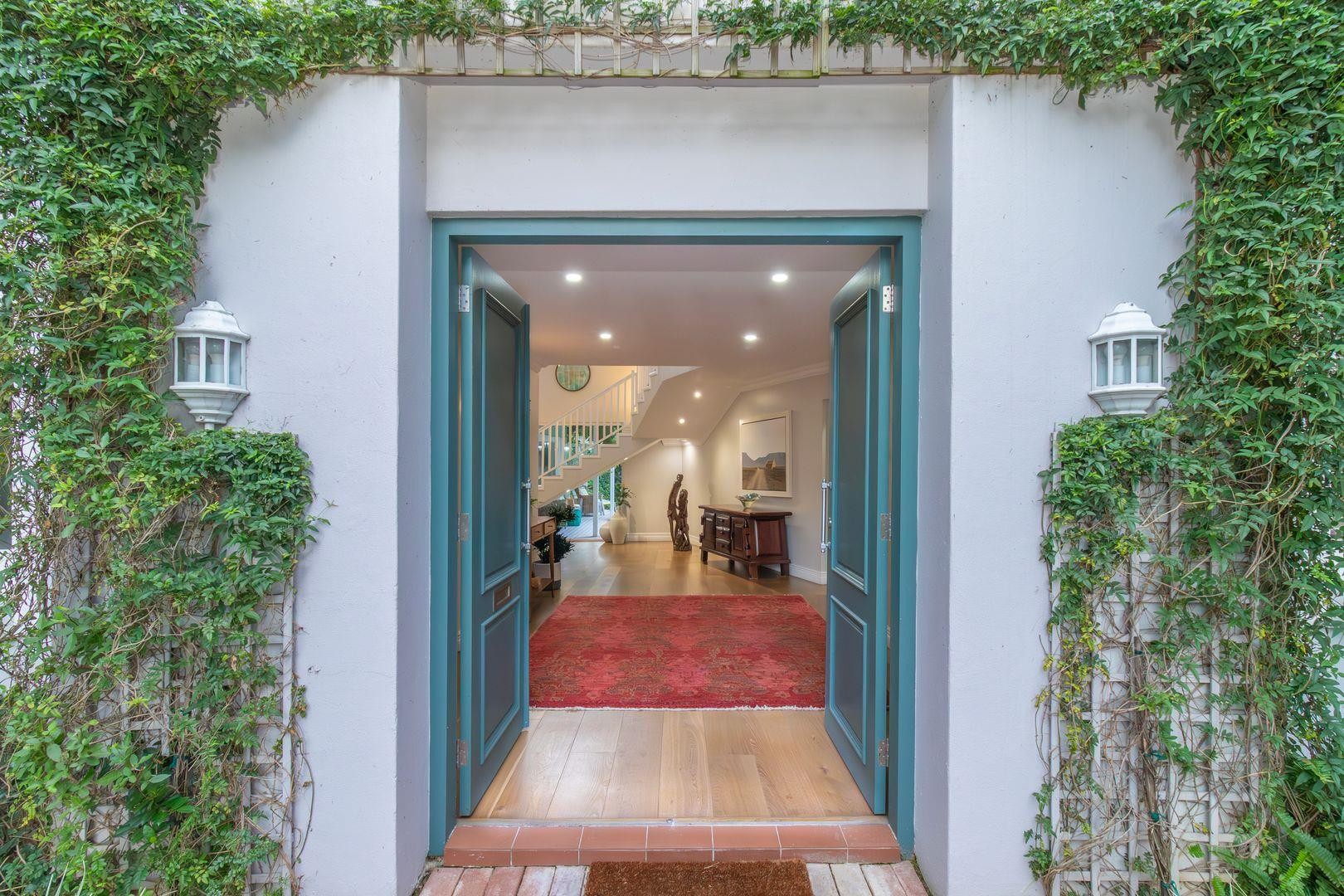 House For Sale in Fourways Gardens, Sandton