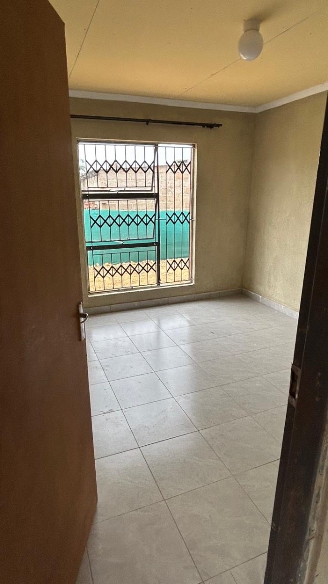 Apartment To Rent in Schoemansdal - Kamatsamo Matsamo Mpumalanga