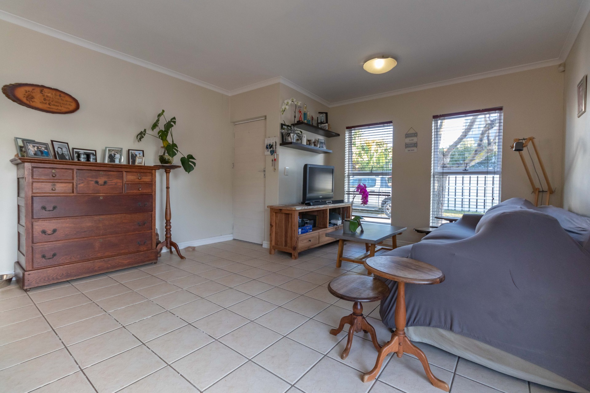 Pet Friendly Family Home in Sought-After Coral Grove Estate