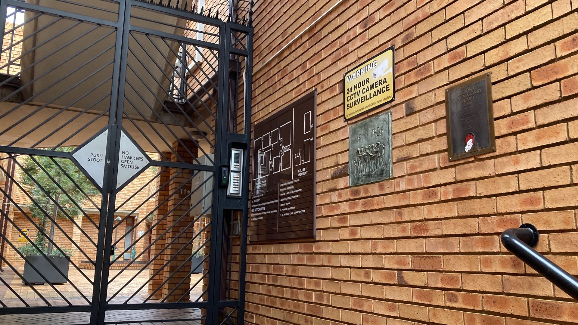 Commercial Property For Sale in Nieuw Muckleneuk, Pretoria