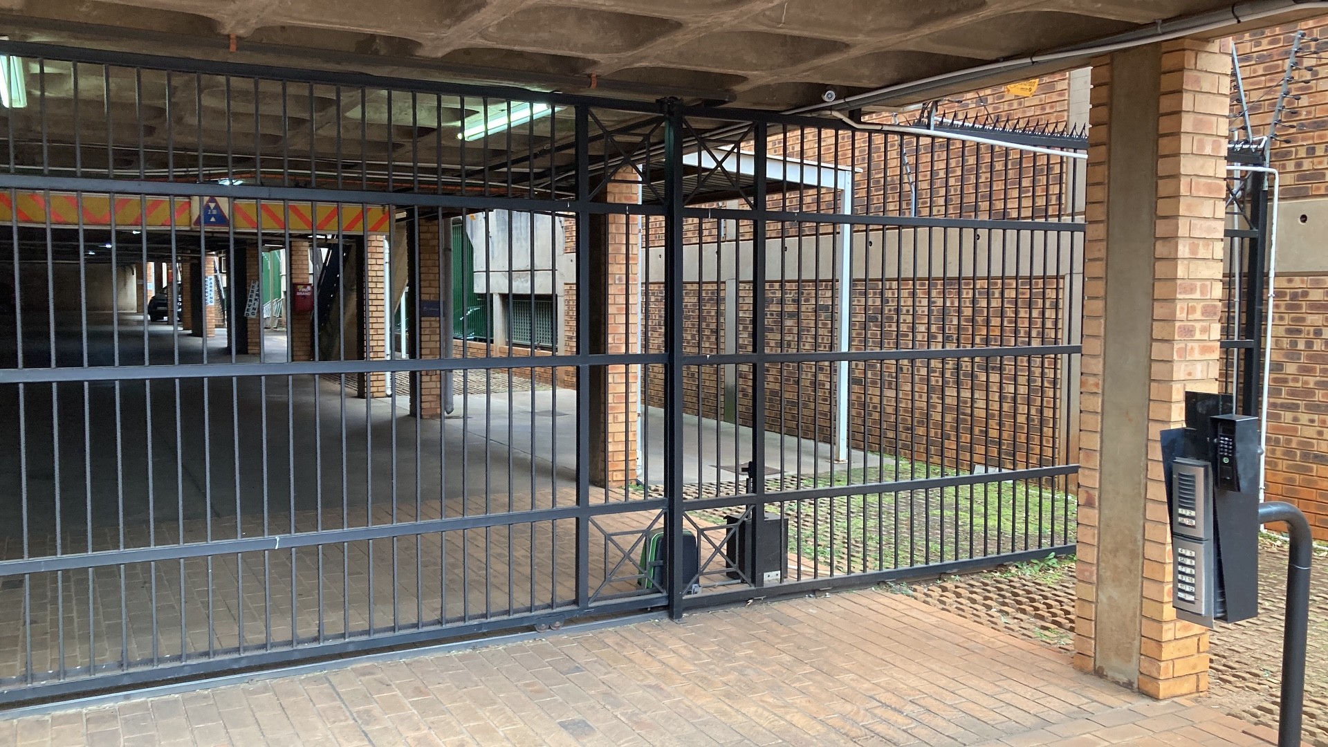 Commercial Property For Sale in Nieuw Muckleneuk, Pretoria