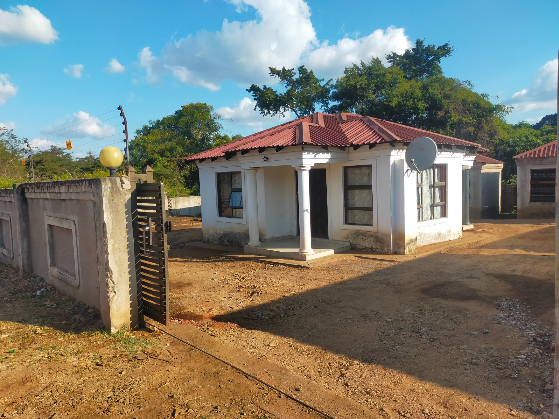 Apartments For Sale in Tshilungoma, Thohoyandou Rural, Thohoyandou