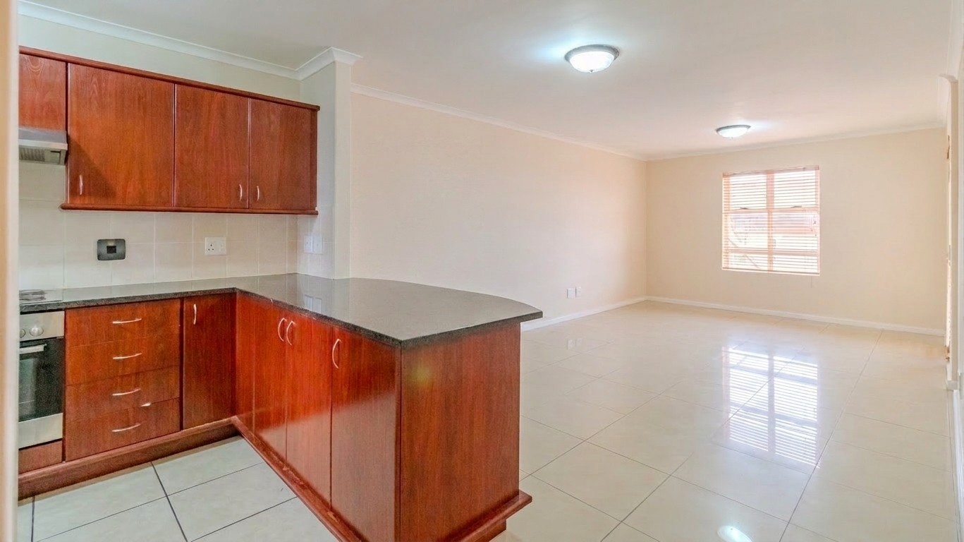 Stylish, Secure and Convenient Century City Living 5