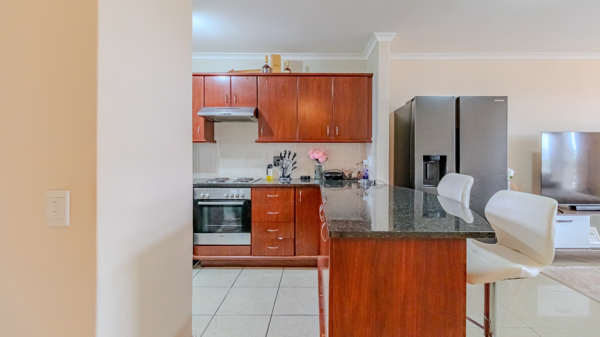 Spacious 2 Bedroom Apartment To Rent in Century City