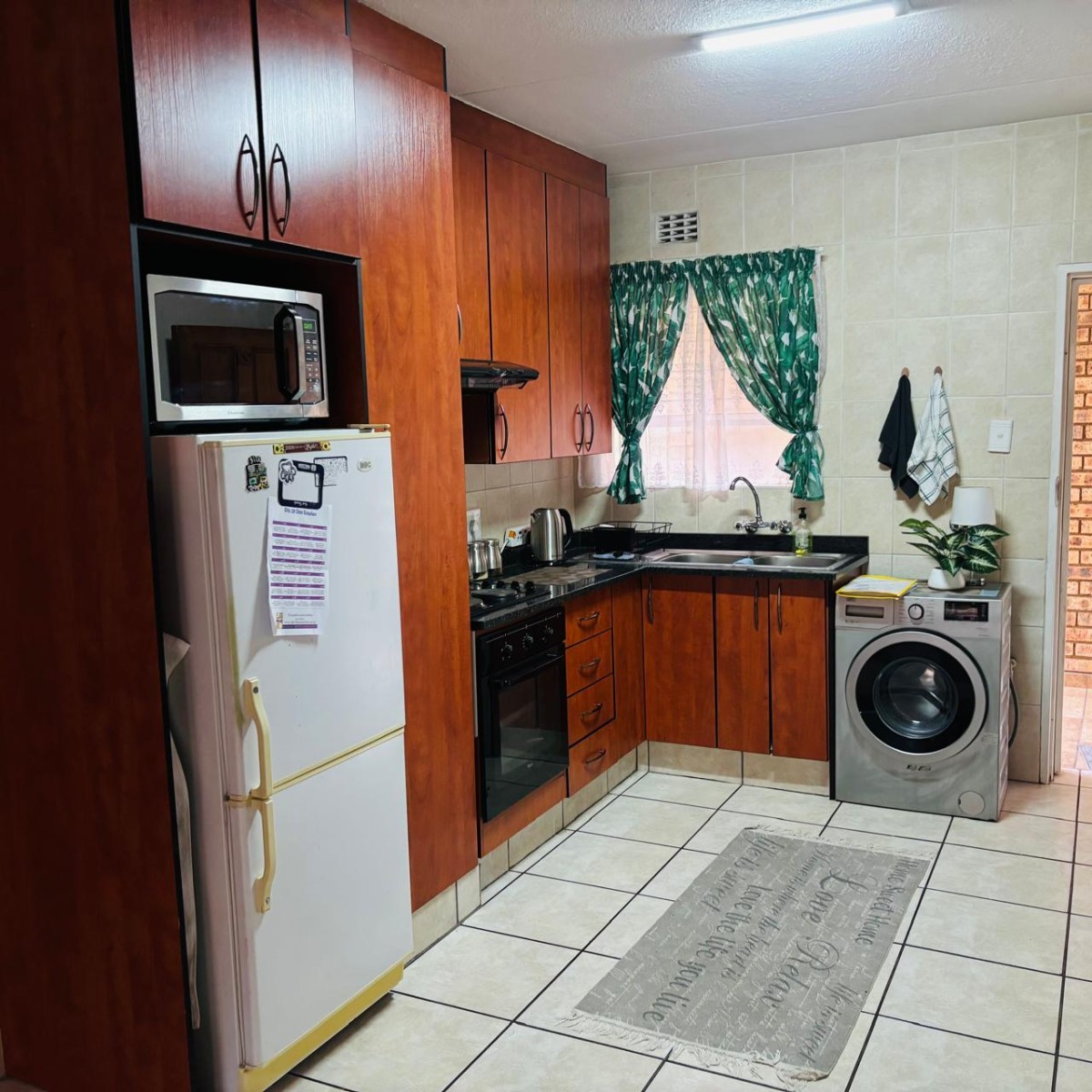 Apartment For Sale in Vanderbijlpark SE 2, Vanderbijlpark SE, Vanderbijlpark