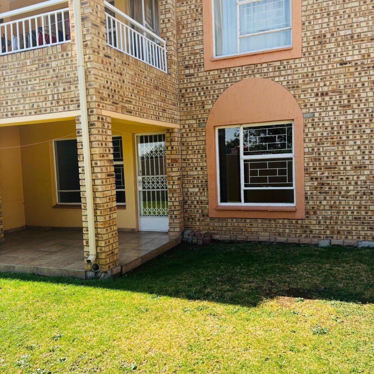 Apartment For Sale in Vanderbijlpark SE 2, Vanderbijlpark SE, Vanderbijlpark