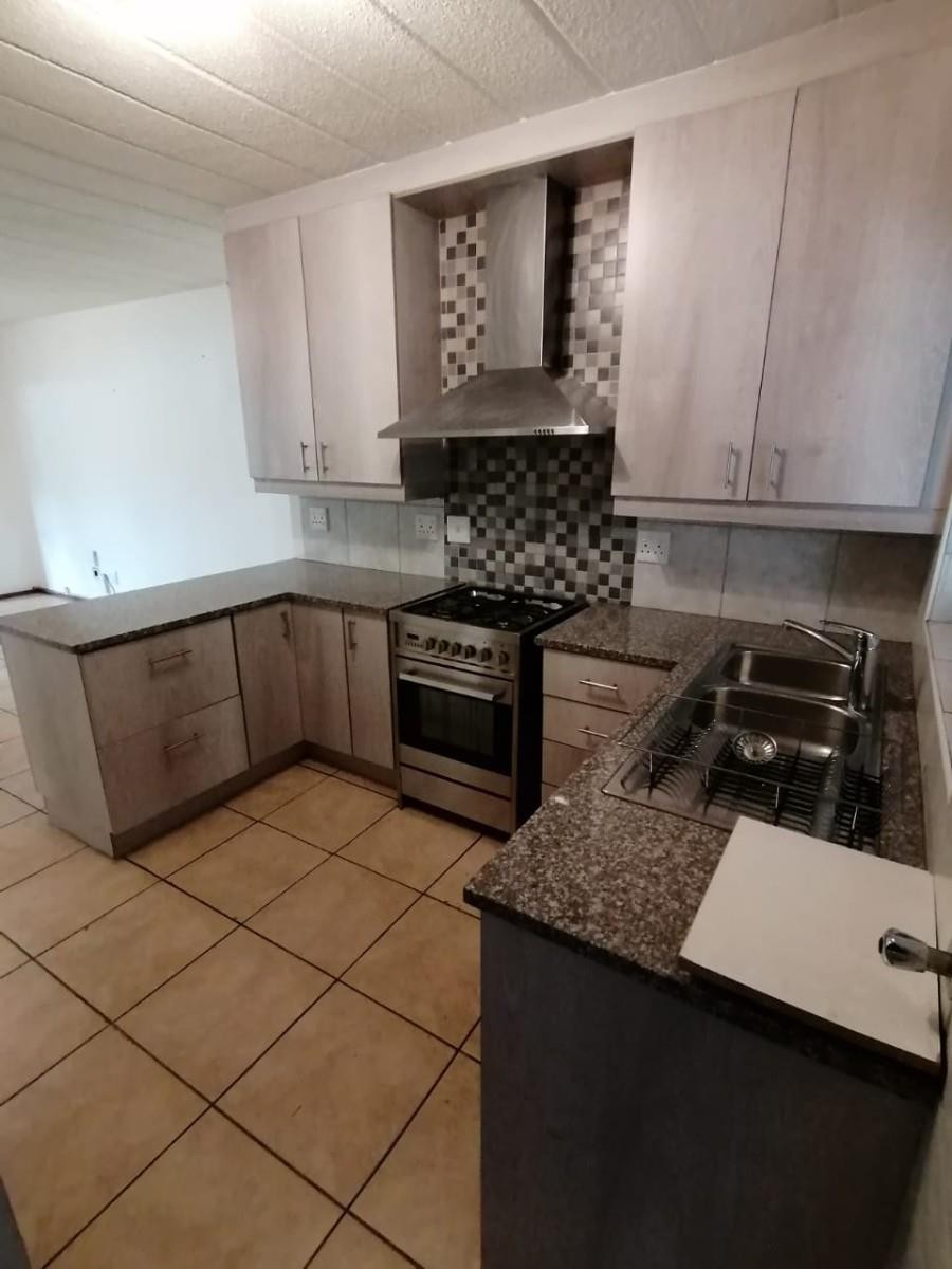 Two Bedroom Ground Floor Apartment For Sale in Riverglades Estate Jukskei Park