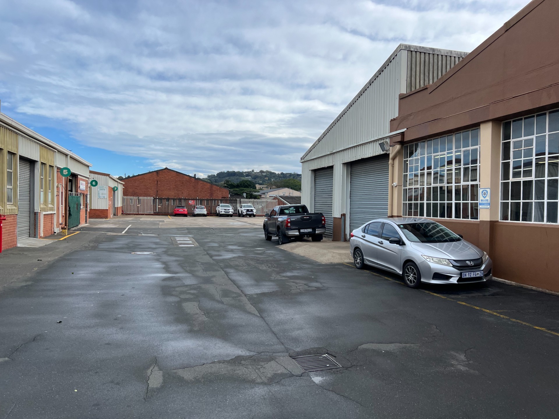Warehouse For Sale in New Germany, Pinetown, KwaZulu Natal