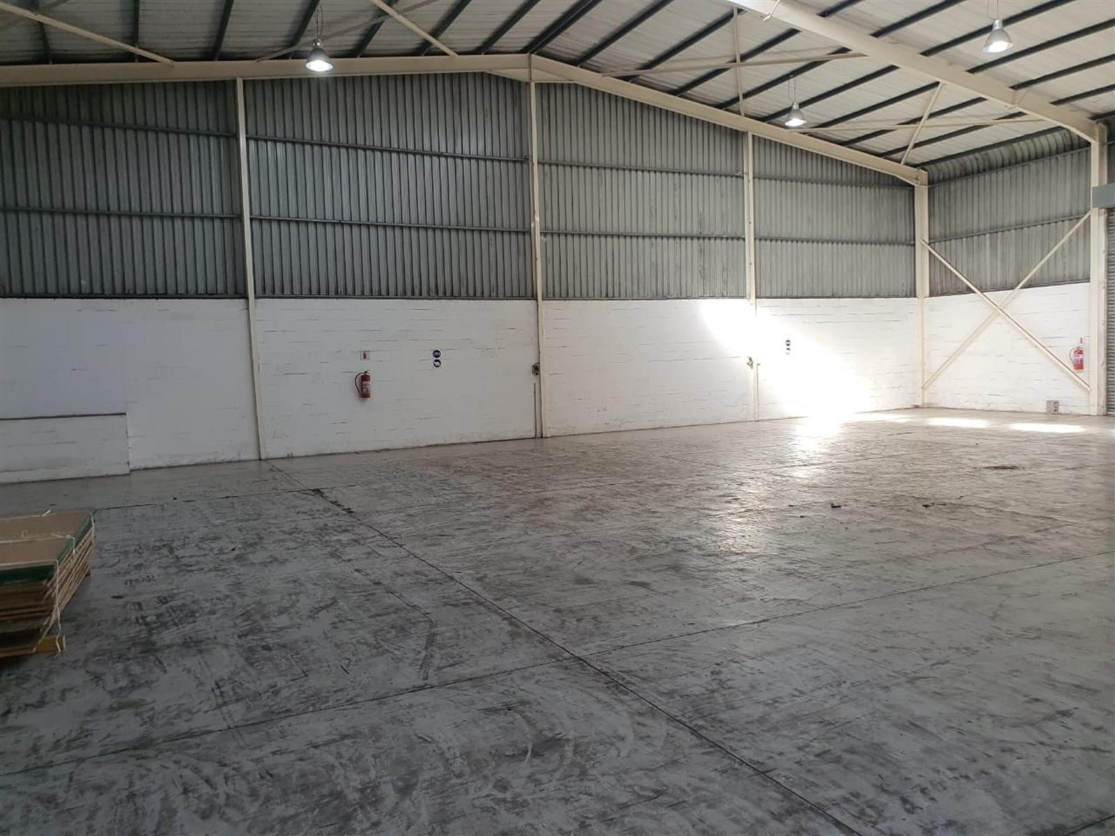 Warehouse To Rent in Korsten, Port Elizabeth