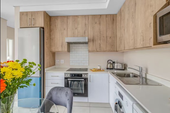 Apartment To Rent in Sandton City, Sandton