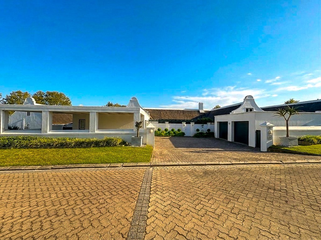 Masterpiece of Cape Dutch Elegance on the Fairways of Fancourt