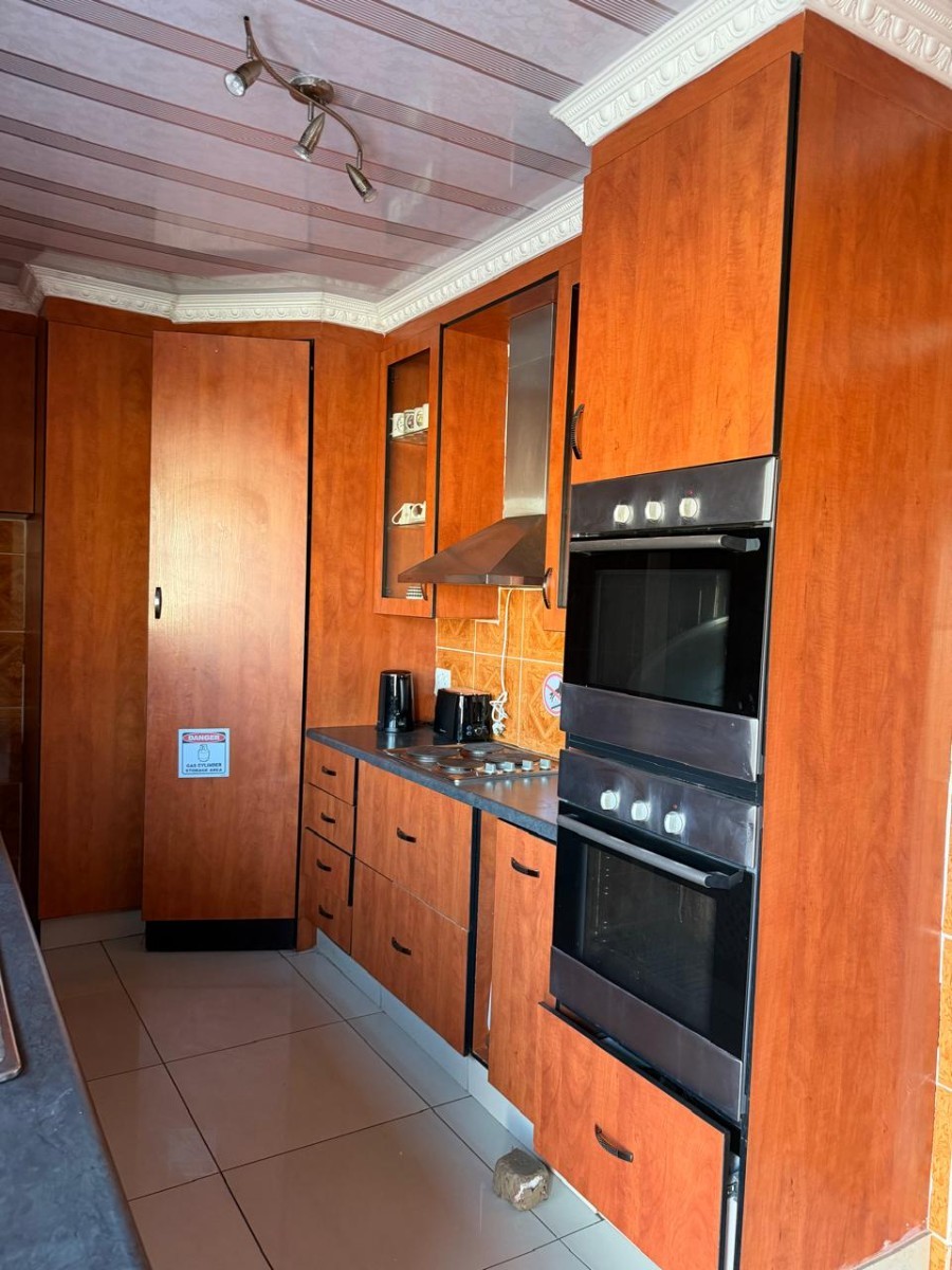 Fully furnished Cottage To Rent in Noordwyk, Midrand