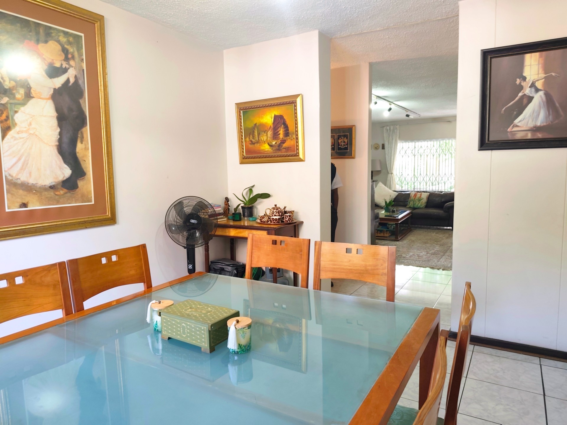 Apartment For Sale in Sandton Central, Sandton