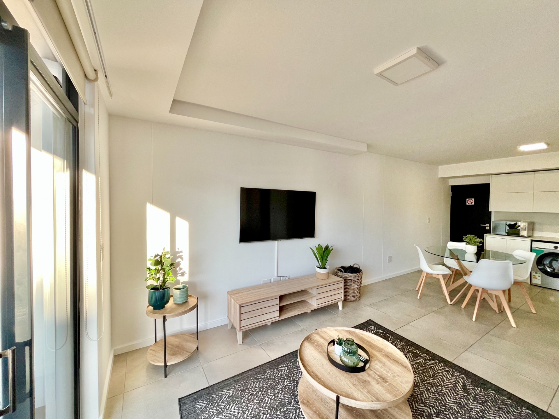 Furnished 2-Bedroom Ground Floor Apartment Near the Beach in Waves Edge