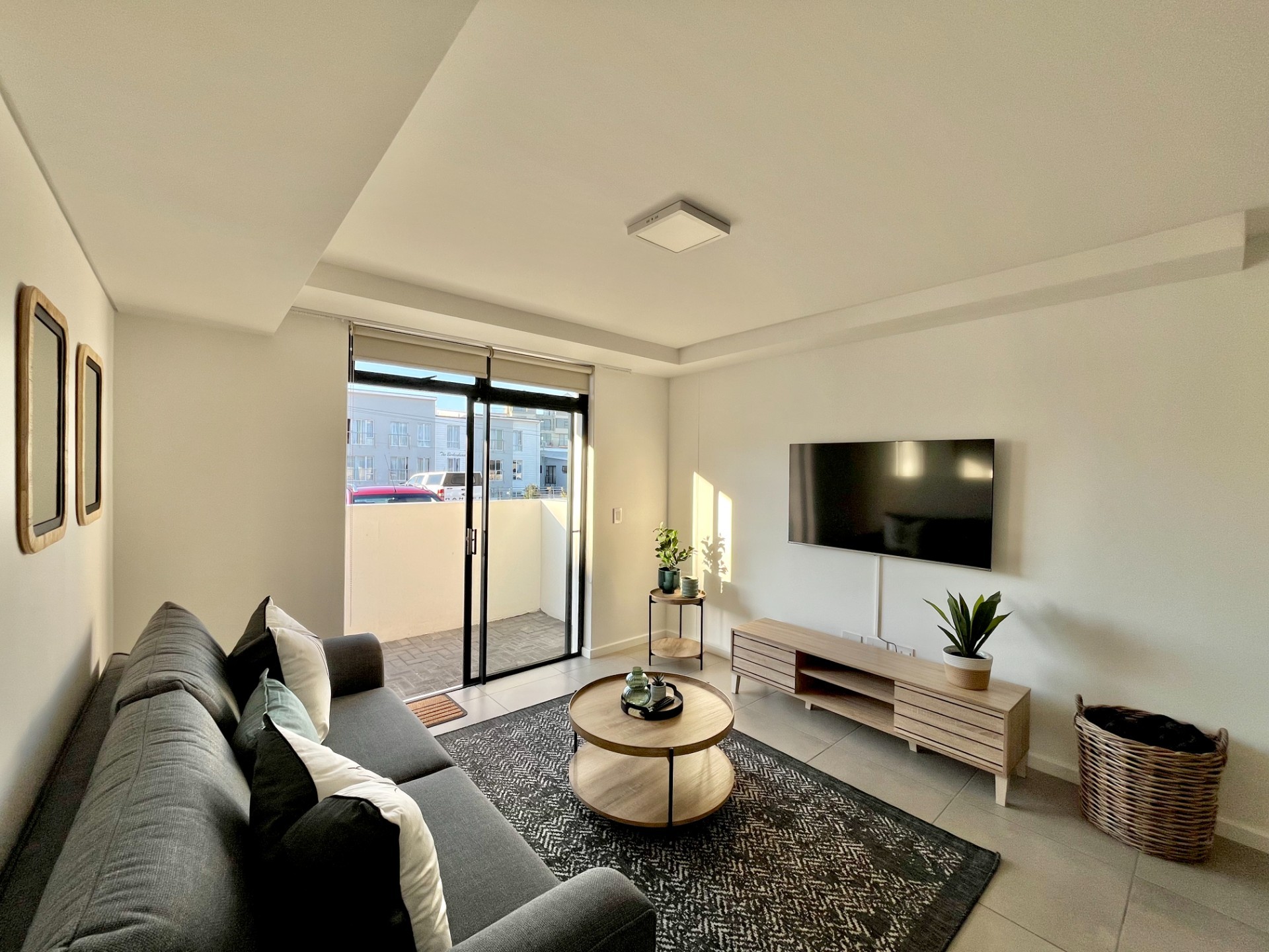 Furnished 2-Bedroom Ground Floor Apartment Near the Beach in Waves Edge