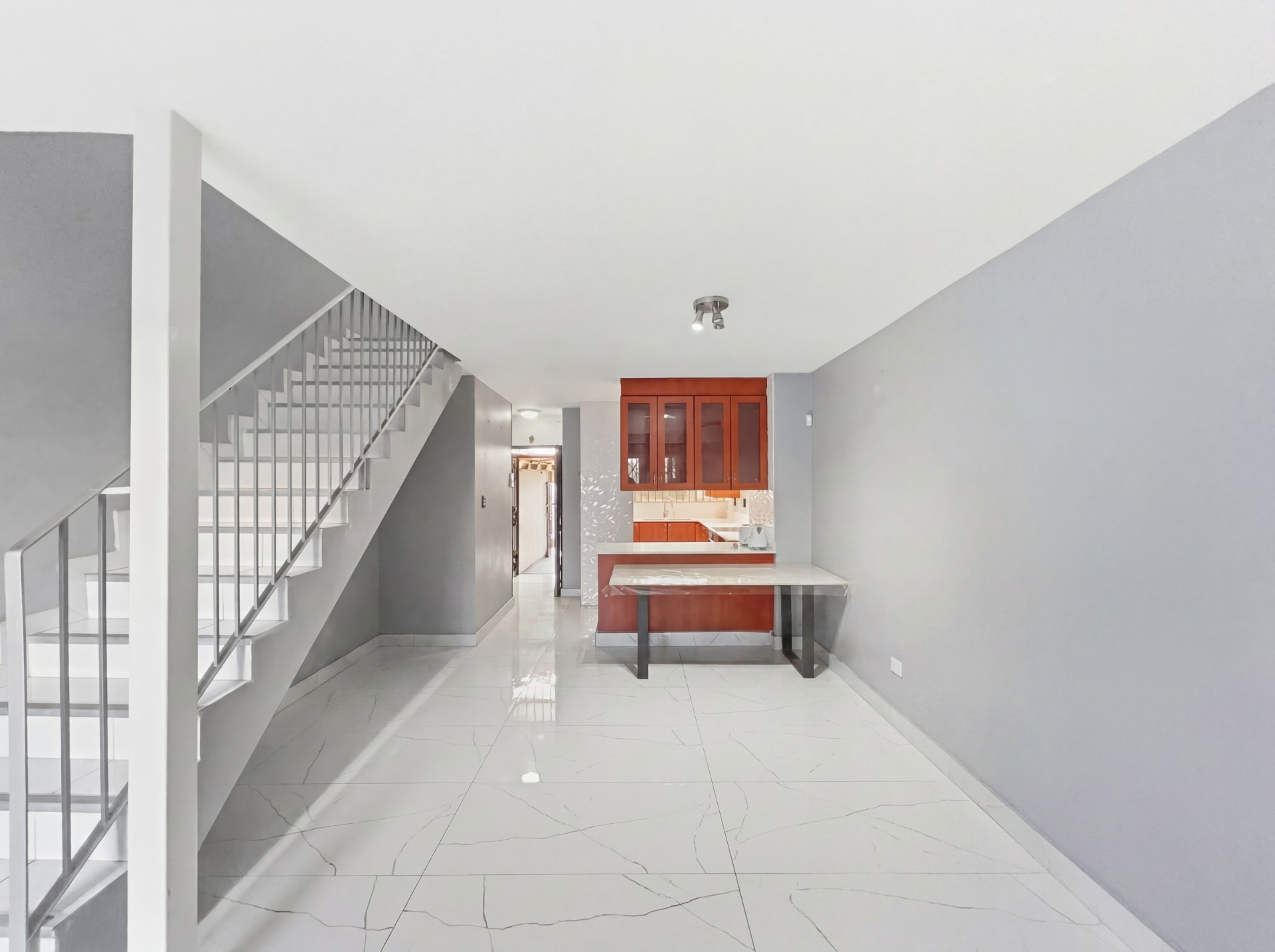 3 Bedroom Townhouse For Sale in Bluff, Durban, KwaZulu-Natal