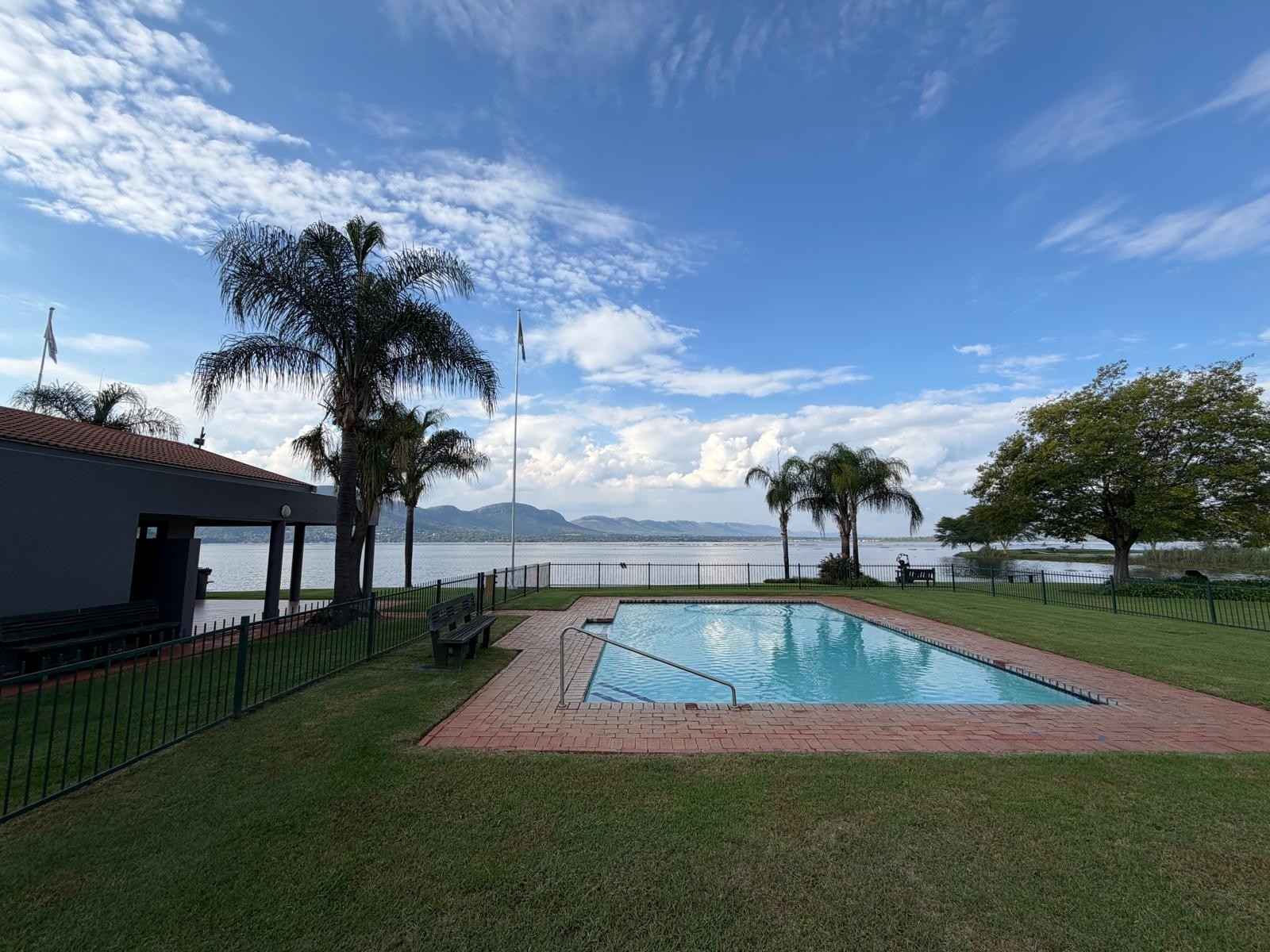 Townhouse For Sale in Key West Estate, Hartbeespoort, North West