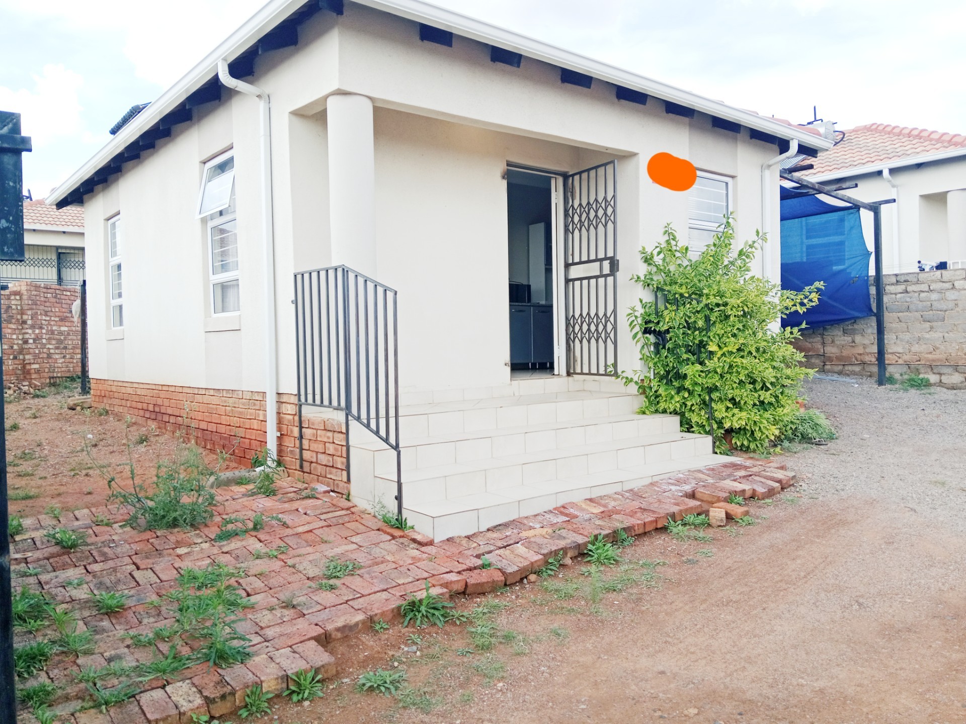 2 Bedroom House To Rent in Glenway Estate, Pretoria