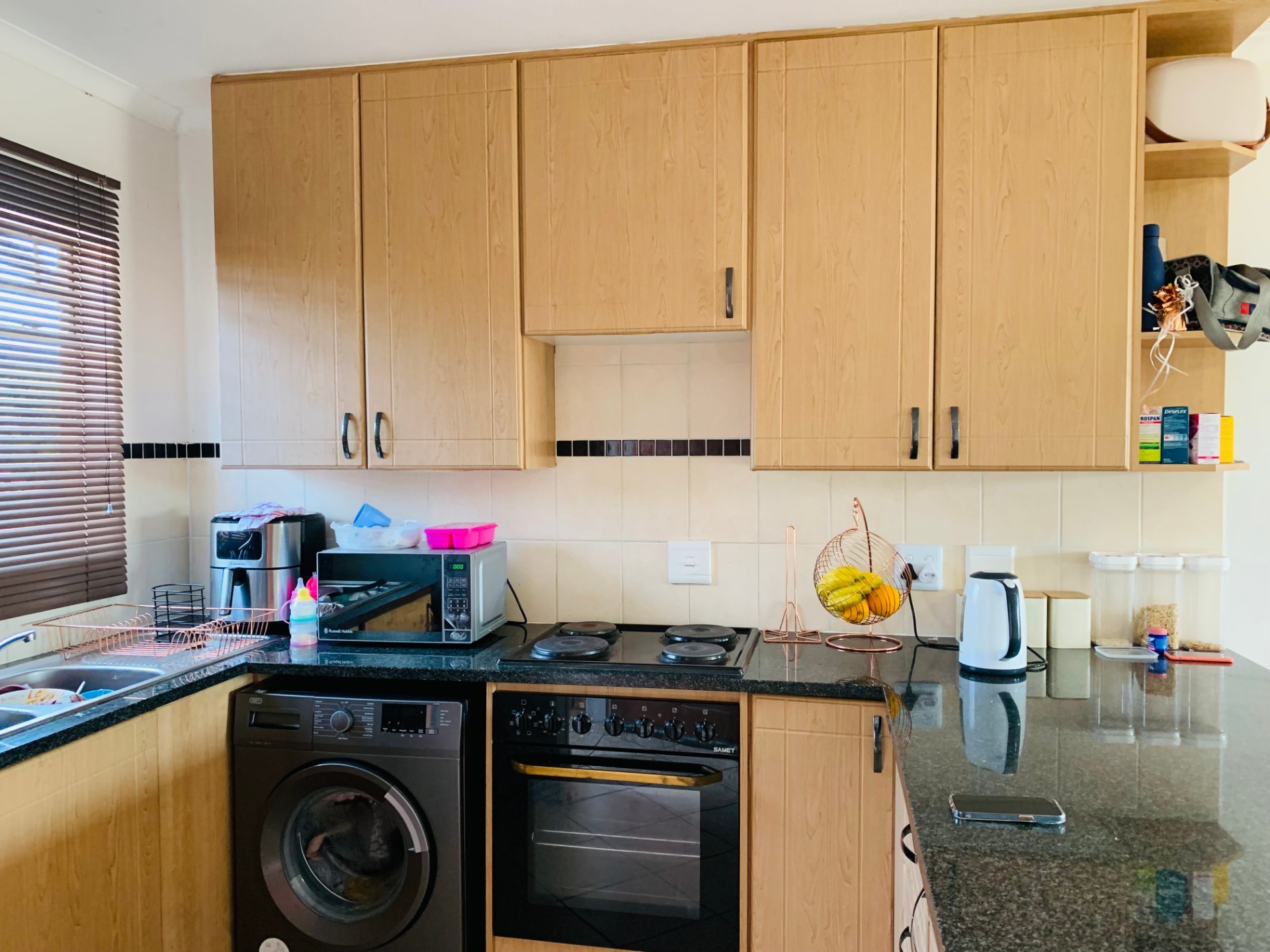 2 Bedroom Apartment To Rent in Theresapark, Akasia