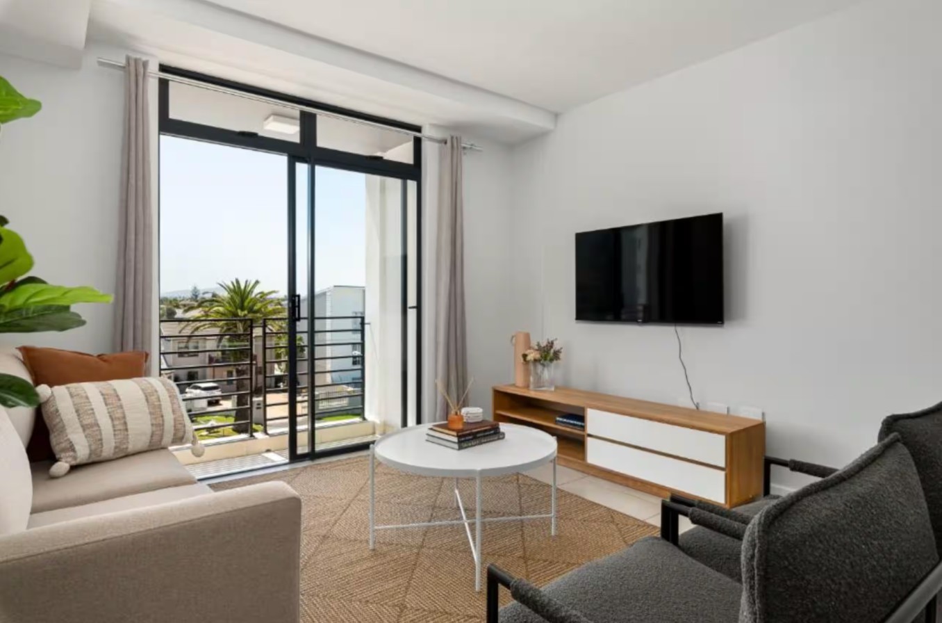 Stylish Furnished 2-Bed Apartment in Secure Waves Edge Complex, Close to the Beach