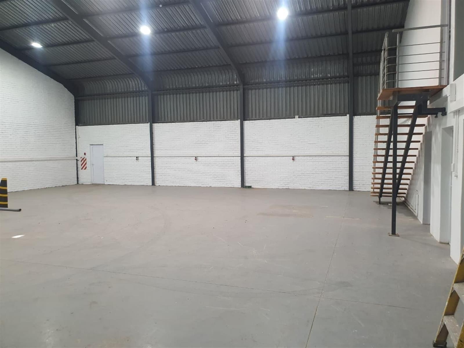 Warehouse To Rent in Newton Park, Port Elizabeth