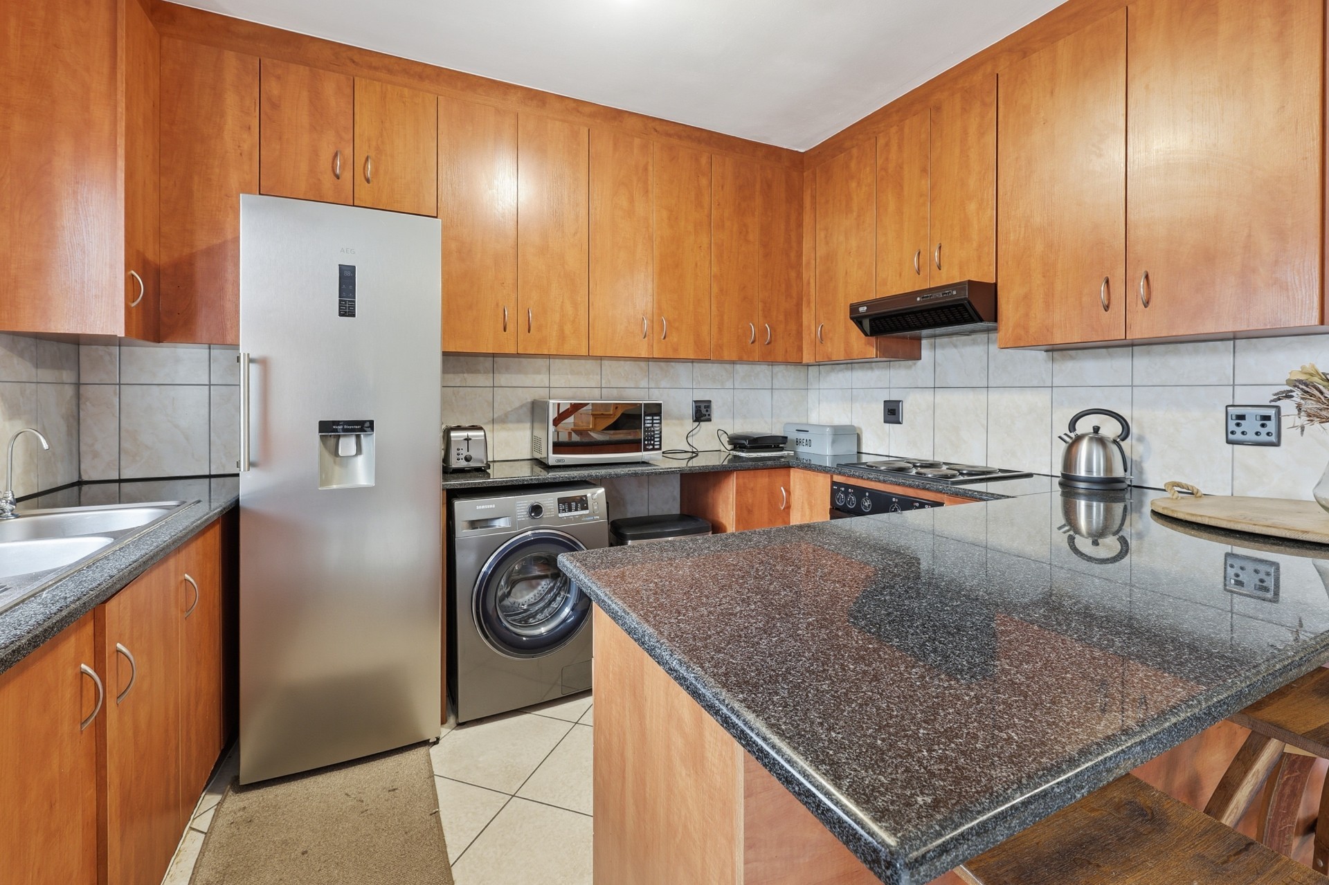 3 Bedroom Apartment For Sale in Stellenbosch