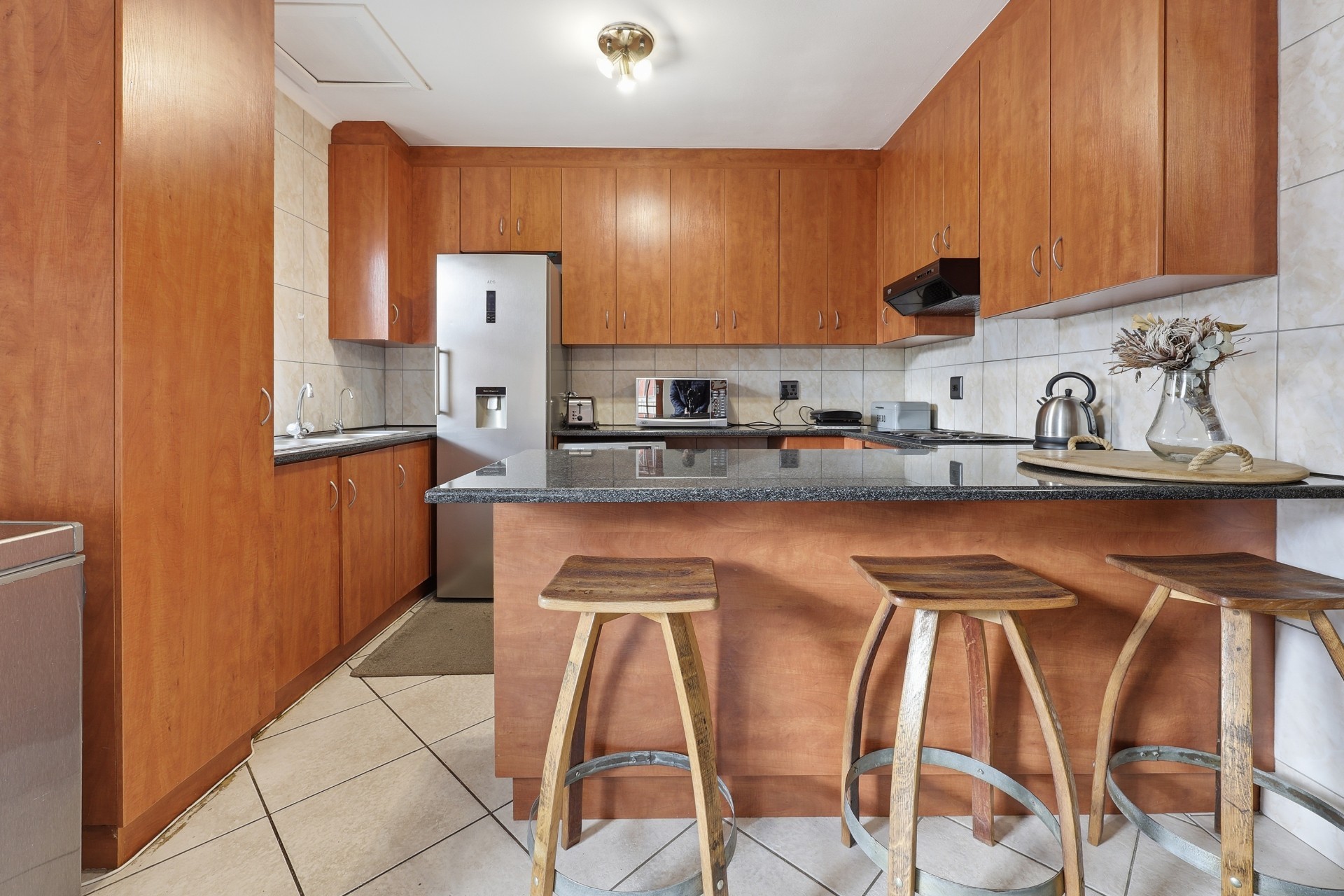 3 Bedroom Apartment For Sale in Stellenbosch
