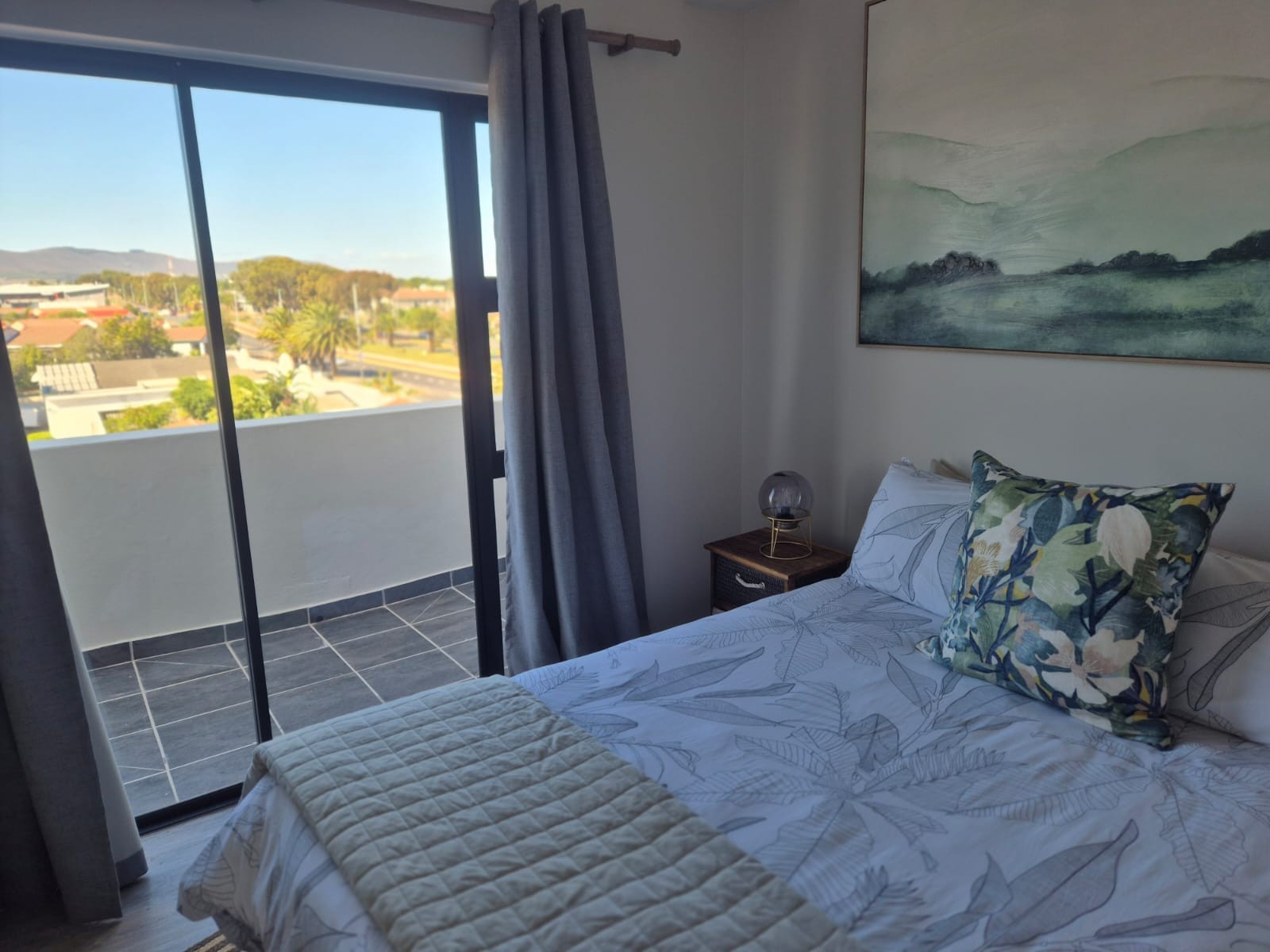 Apartment To Rent in Table View, Blouberg