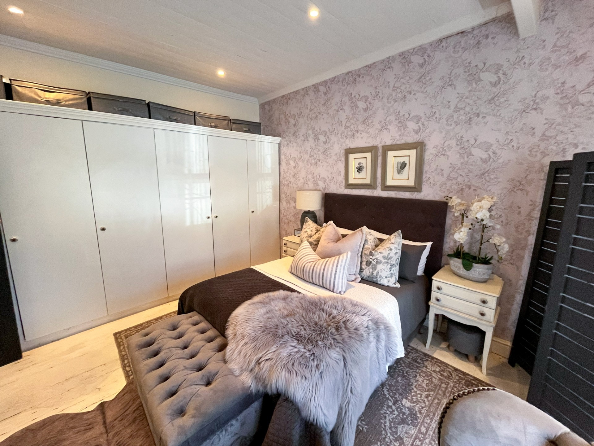 Spacious Double-Storey Family Home with Flatlet in Richmond Hill