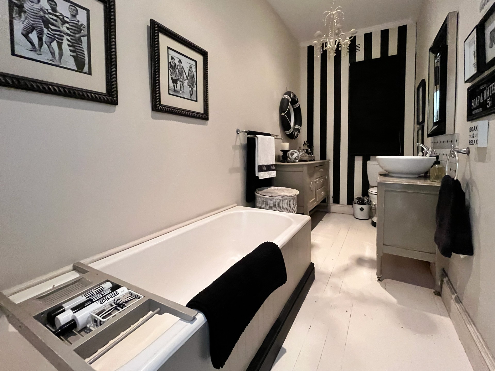 Spacious Double-Storey Family Home with Flatlet in Richmond Hill